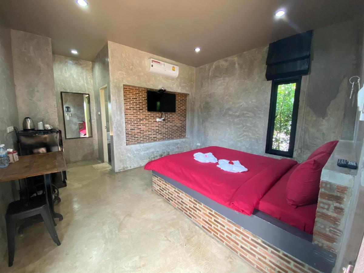 The Loft House Sakaeo Hotel Watthana Nakhon Exterior photo