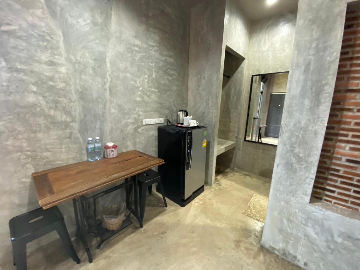 The Loft House Sakaeo Hotel Watthana Nakhon Exterior photo
